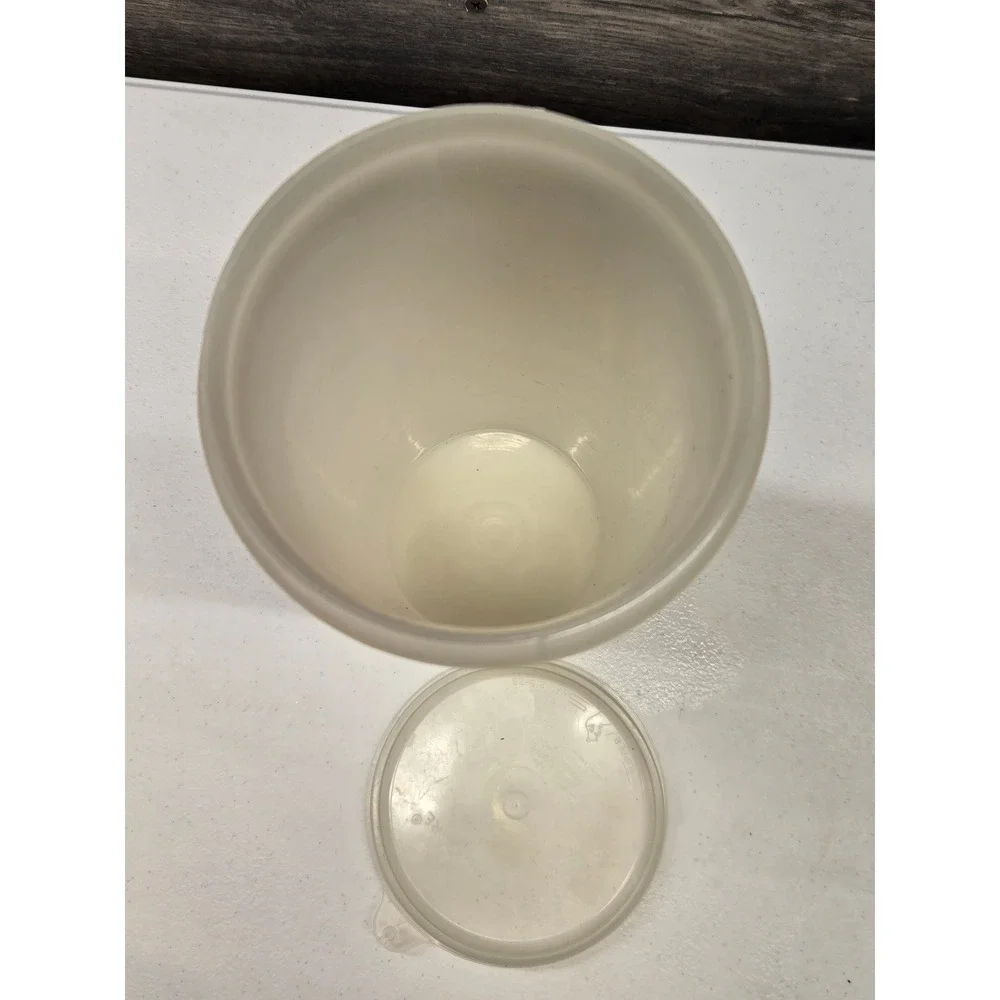 Vintage Tupperware Canister 261-15 with Seal 215-28 Translucent White‎ Tall Cup